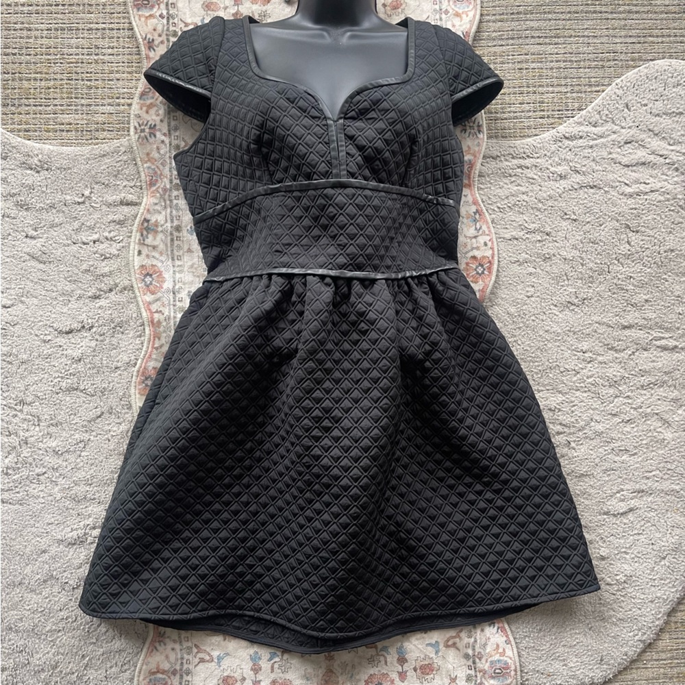 RED Valentino Black Quilted Sweetheart Neck Dress